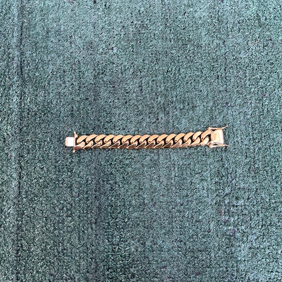 Gold cuban link bracelet - Picture 4 of 6